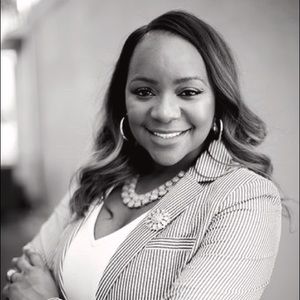 Meet your Posher, Arnelle